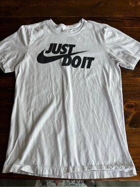 Nike White Short-Sleeve Tee with Black 'Just Do It' Logo